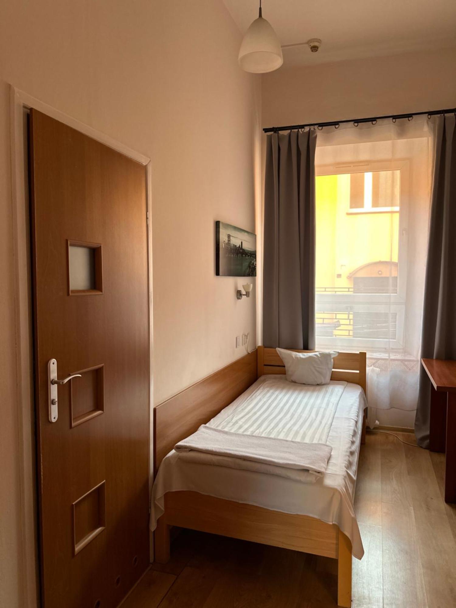 Hotel Haga Çestohova Dış mekan fotoğraf