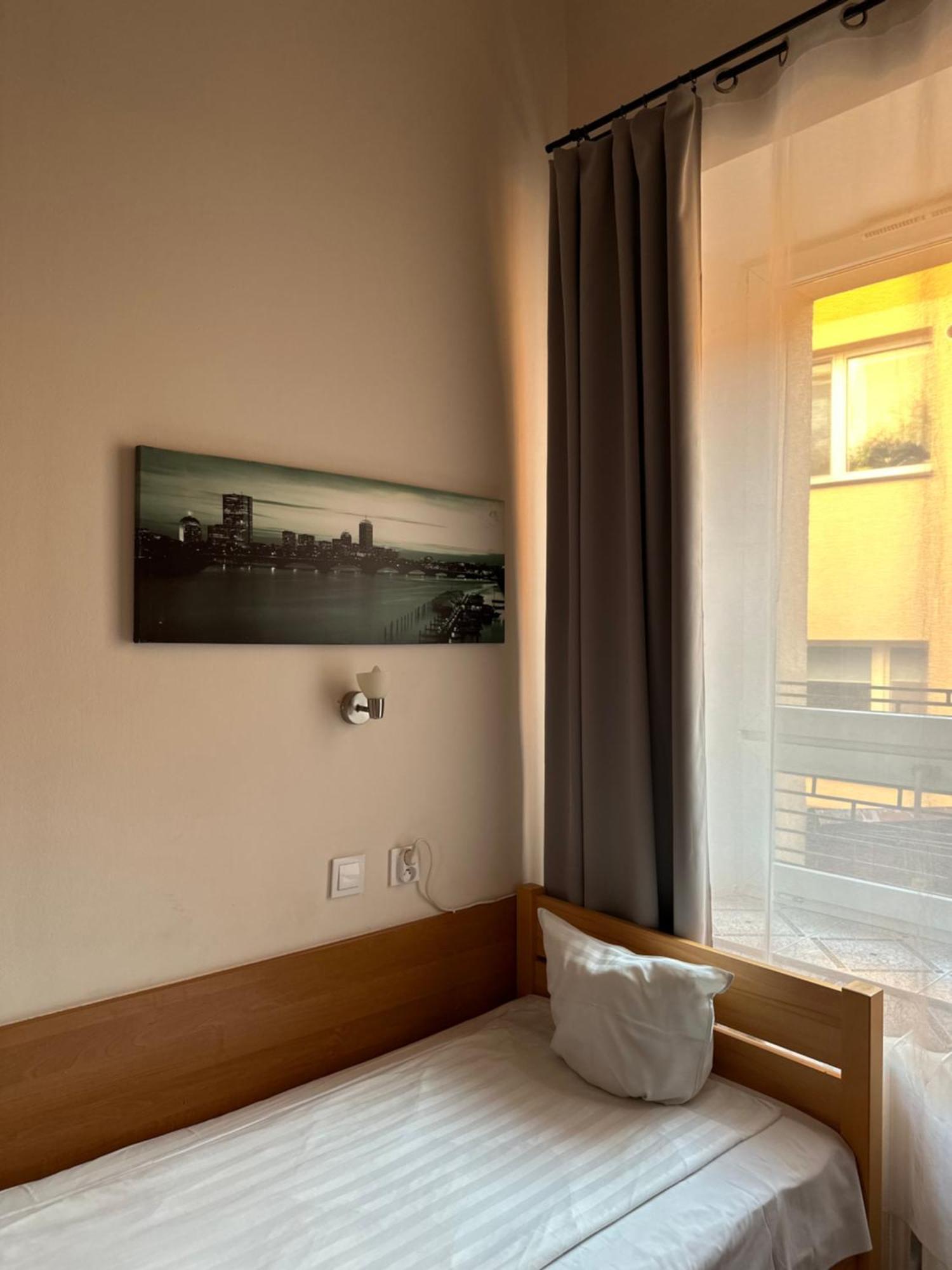 Hotel Haga Çestohova Dış mekan fotoğraf